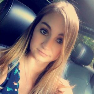 Meet your Posher, Renea